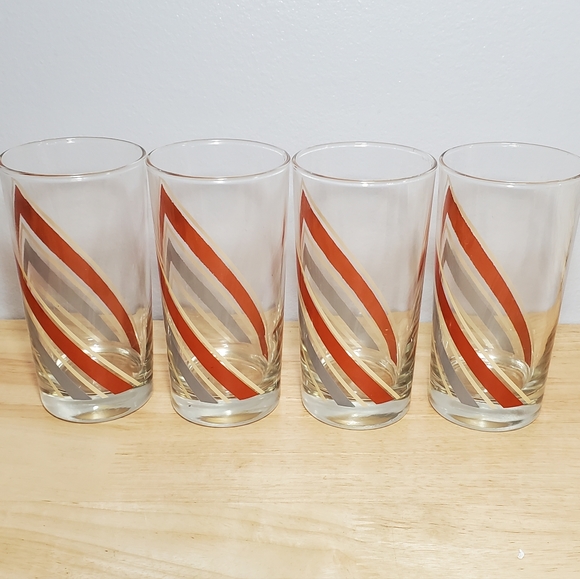 Vintage Chevron 5.5" Glass Tumblers - Picture 5 of 6